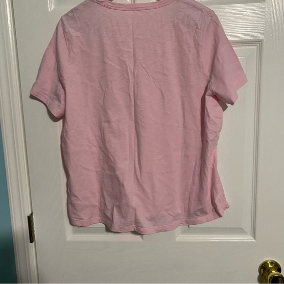 Womans Vineyard Vines Light Pink V-Neck Tee NWT - Picture 6 of 7